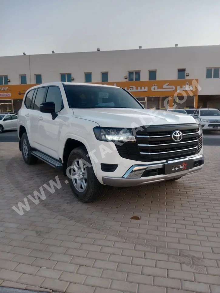 Toyota  Land Cruiser  GX  2024  Automatic  31,000 Km  6 Cylinder  Four Wheel Drive (4WD)  SUV  White  With Warranty