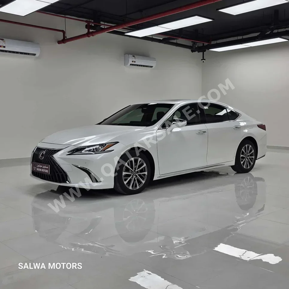 Lexus  ES  350  2023  Automatic  32,000 Km  6 Cylinder  Rear Wheel Drive (RWD)  Sedan  White  With Warranty