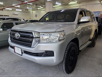 Toyota  Land Cruiser  GX  2020  Automatic  125,000 Km  6 Cylinder  Four Wheel Drive (4WD)  SUV  Silver