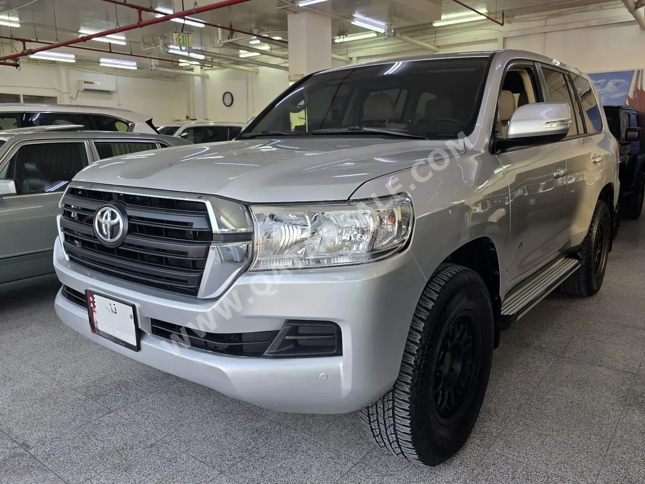 Toyota  Land Cruiser  GX  2020  Automatic  125,000 Km  6 Cylinder  Four Wheel Drive (4WD)  SUV  Silver