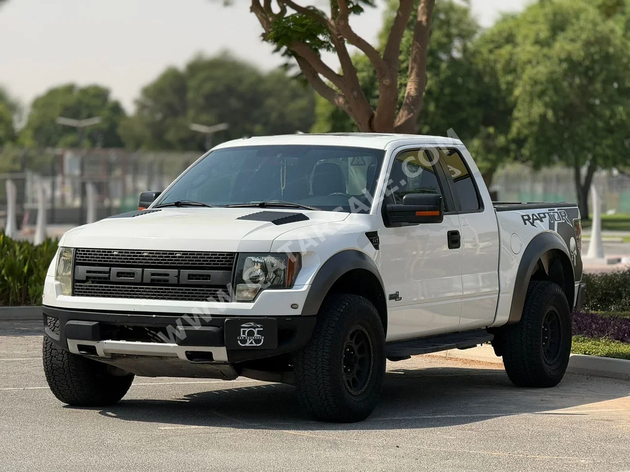 Ford  Raptor  SVT  2012  Automatic  283,000 Km  8 Cylinder  Four Wheel Drive (4WD)  Pick Up  White