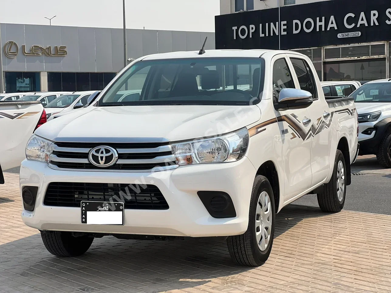 Toyota  Hilux  2024  Manual  40,000 Km  4 Cylinder  Four Wheel Drive (4WD)  Pick Up  White  With Warranty