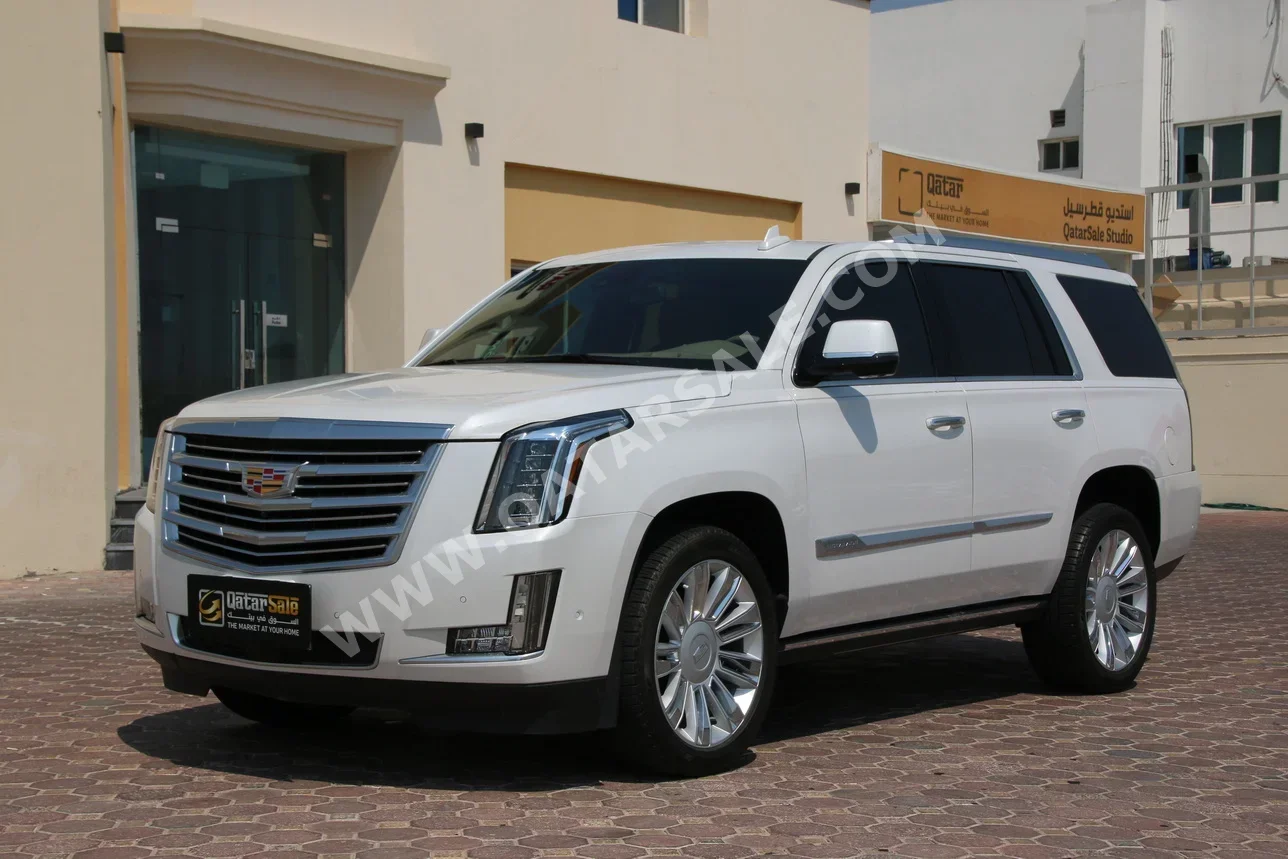 Cadillac  Escalade  Platinum  2020  Automatic  5,000 Km  8 Cylinder  Four Wheel Drive (4WD)  SUV  White