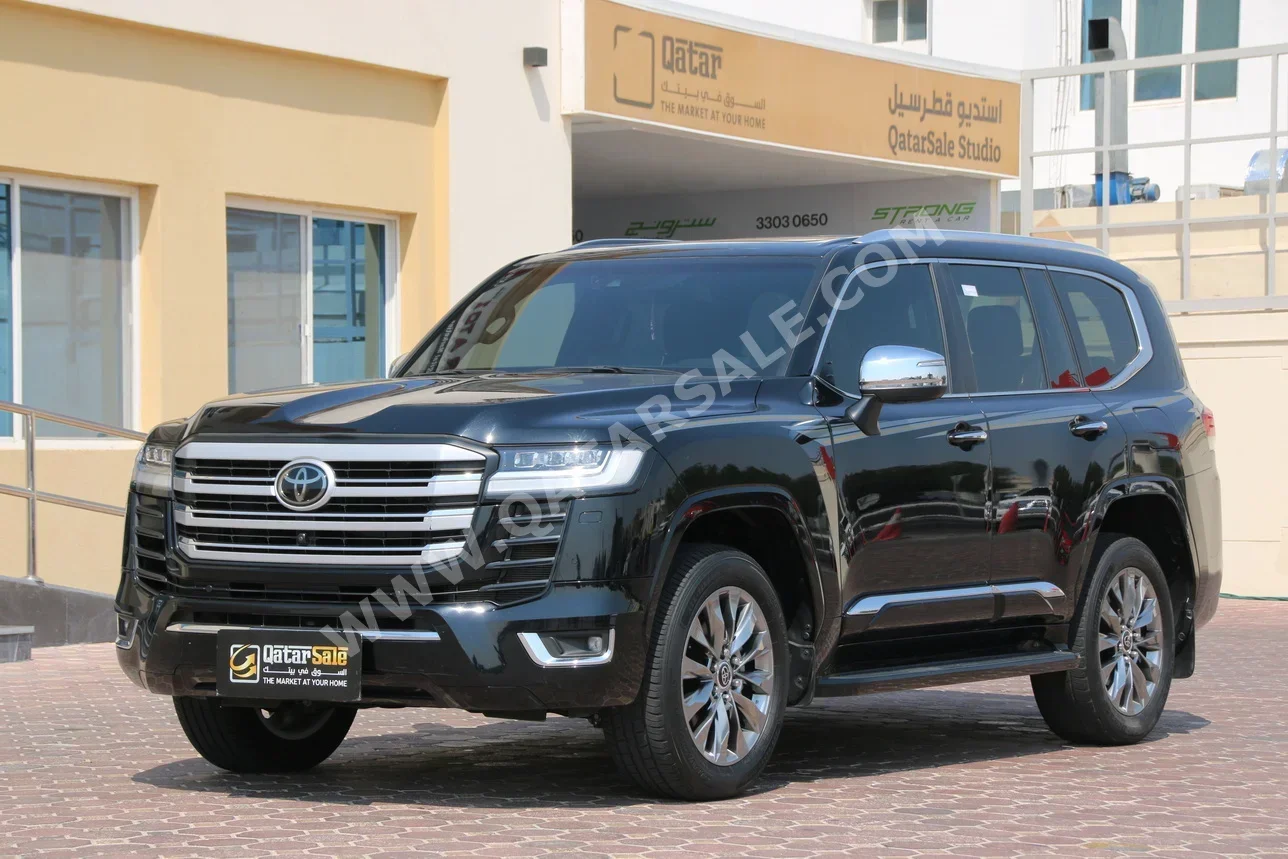Toyota  Land Cruiser  VXR Twin Turbo  2024  Automatic  95,000 Km  6 Cylinder  Four Wheel Drive (4WD)  SUV  Black  With Warranty