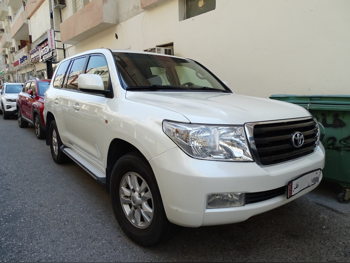 Toyota  Land Cruiser  GX  2010  Automatic  344,000 Km  6 Cylinder  Four Wheel Drive (4WD)  SUV  White