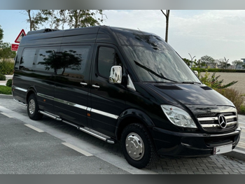 Mercedes-Benz Sprinter VIP 2012 Automatic 2,000 Km 6 Cylinder Four Wheel Drive (4WD) Van / Bus Black