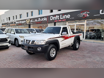 Nissan  Pickup  2015  Manual  169,000 Km  6 Cylinder  Rear Wheel Drive (RWD)  Pick Up  White