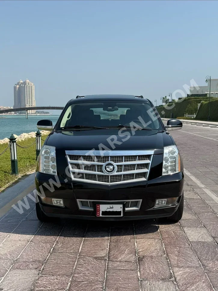 Cadillac  Escalade  Premium Luxury ESV  2011  Automatic  149,000 Km  8 Cylinder  Four Wheel Drive (4WD)  SUV  Black