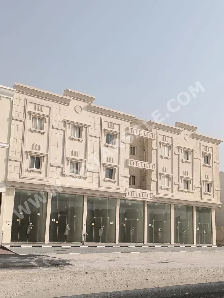 مباني ,ابراج ومجمعات - تجارية  - الظعاين  - أم قرن  للبيع