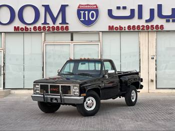 جي ام سي  سييرا  كلاسك  1981  عادي  99,000 كم  8 سلندر  دفع خلفي  بيكب  أسود