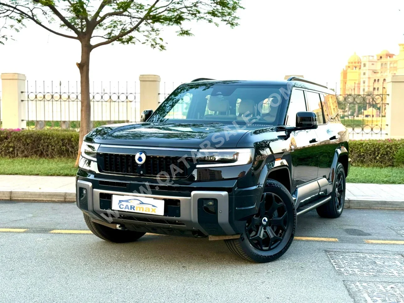 بي واي دي  دينزا  بي 8  2026  اوتوماتيك  0 كم  4 سلندر  دفع رباعي  اس يو في  أسود  تحت الضمان