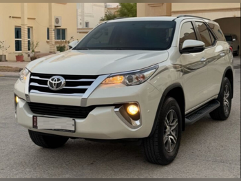 Toyota  Fortuner  SR5  2020  Automatic  123,000 Km  4 Cylinder  Four Wheel Drive (4WD)  SUV  White