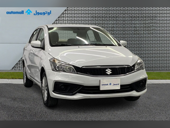 Suzuki  Ciaz  2023  Automatic  68,671 Km  4 Cylinder  Front Wheel Drive (FWD)  Sedan  White  With Warranty