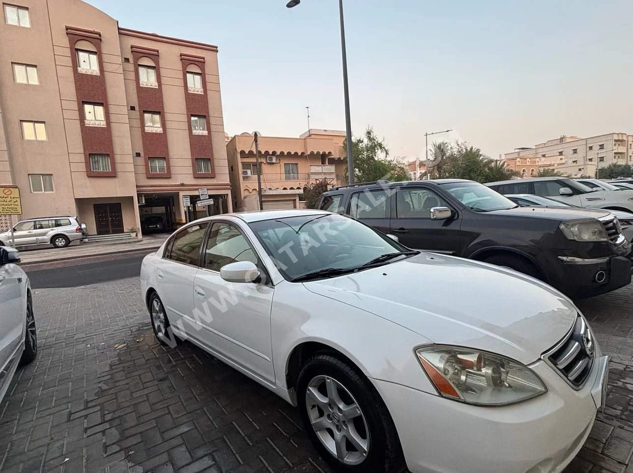 نيسان  ألتيما  2.5 اس اف  2006  اوتوماتيك  135,000 كم  4 سلندر  سحب امامي  سيدان  أبيض
