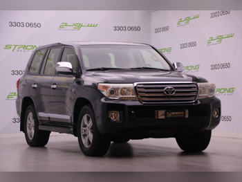 Toyota  Land Cruiser  VXR  2013  Automatic  572,000 Km  8 Cylinder  Four Wheel Drive (4WD)  SUV  Black