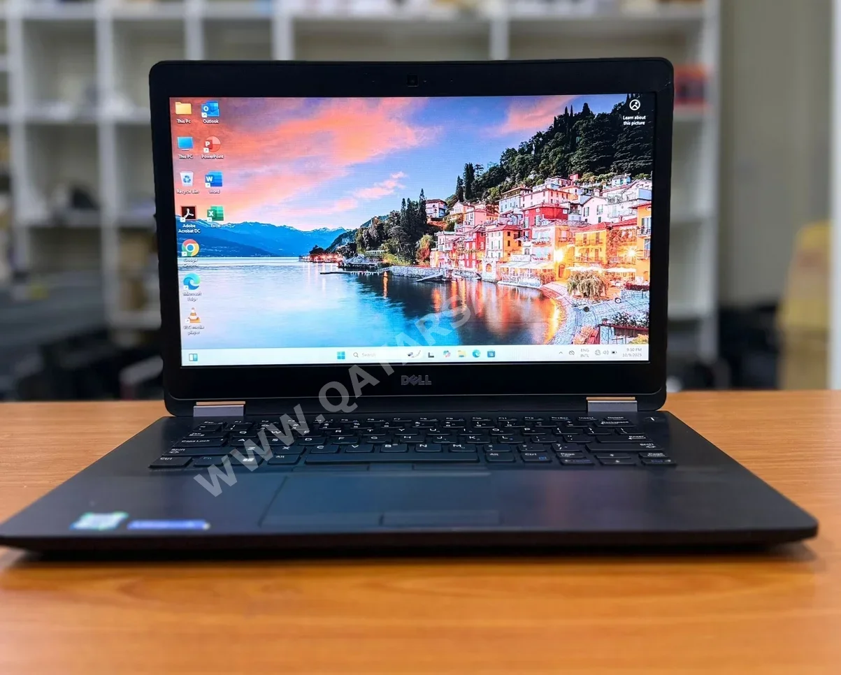 Laptops Dell  - Latitude  - Black  - Windows 11  - Intel  - Core i7  -Memory (Ram): 6 GB