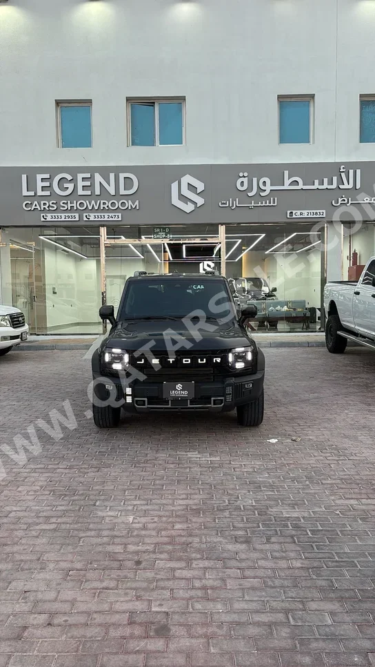 Jetour  T2  I-DM  2025  Automatic  15,000 Km  4 Cylinder  Front Wheel Drive (FWD)  SUV  Black  With Warranty