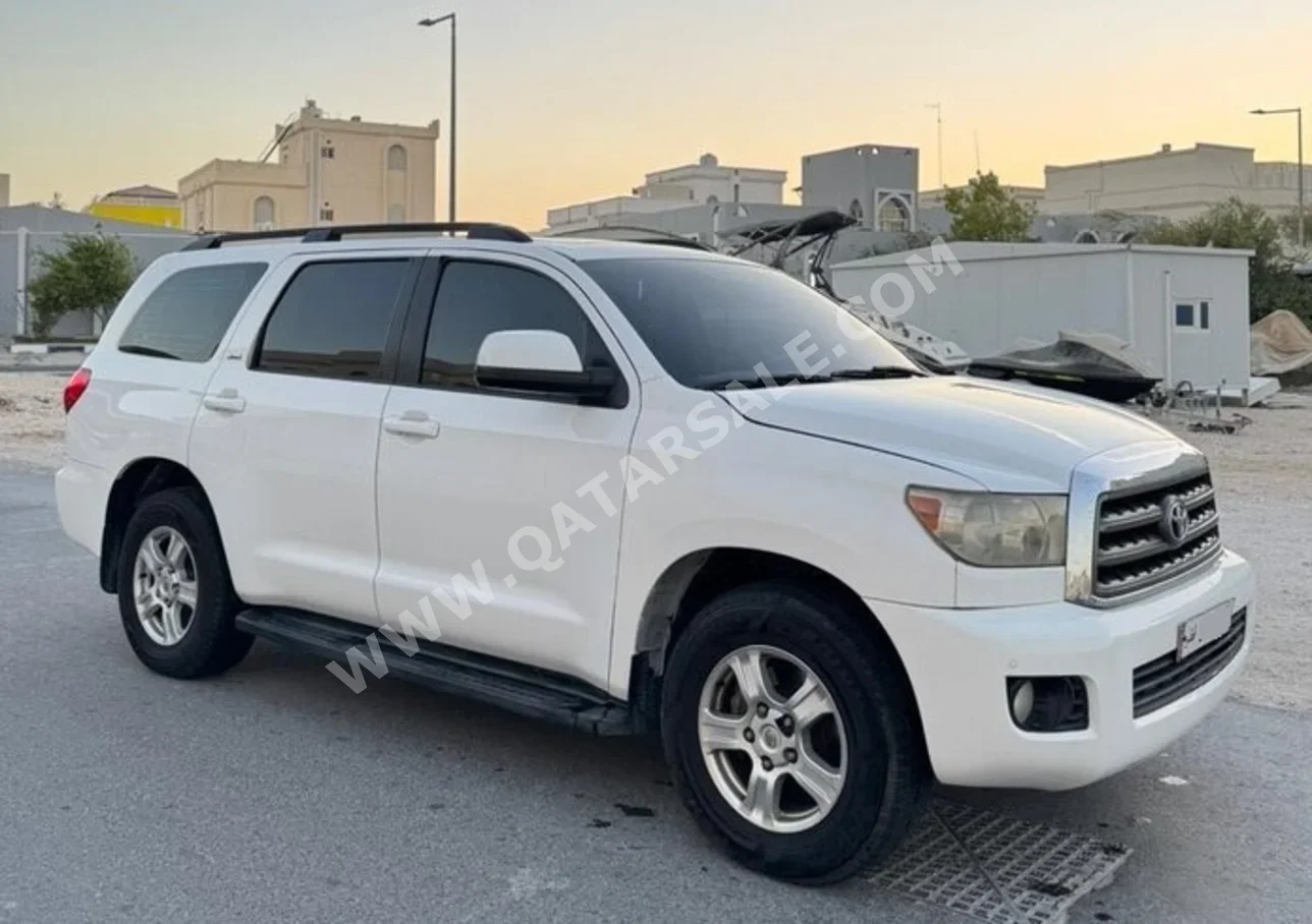 تويوتا  سكويا  اس ار 5  2013  اوتوماتيك  380,000 كم  8 سلندر  دفع رباعي  اس يو في  أبيض