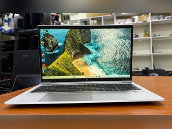 Laptops HP  - Elite  - Silver  - Windows 11  - Intel  - Core i5  -Memory (Ram): 8 GB