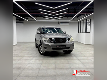 Nissan  Patrol  LE  2012  Automatic  318,000 Km  8 Cylinder  Four Wheel Drive (4WD)  SUV  Gray