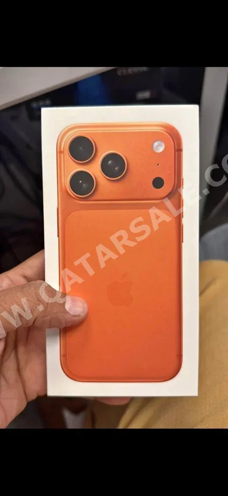 هواتف نقالة ابل  - ايفون 17  - برو ماكس  - برتقالي  - 256 جيجابايت  - تحت الضمان