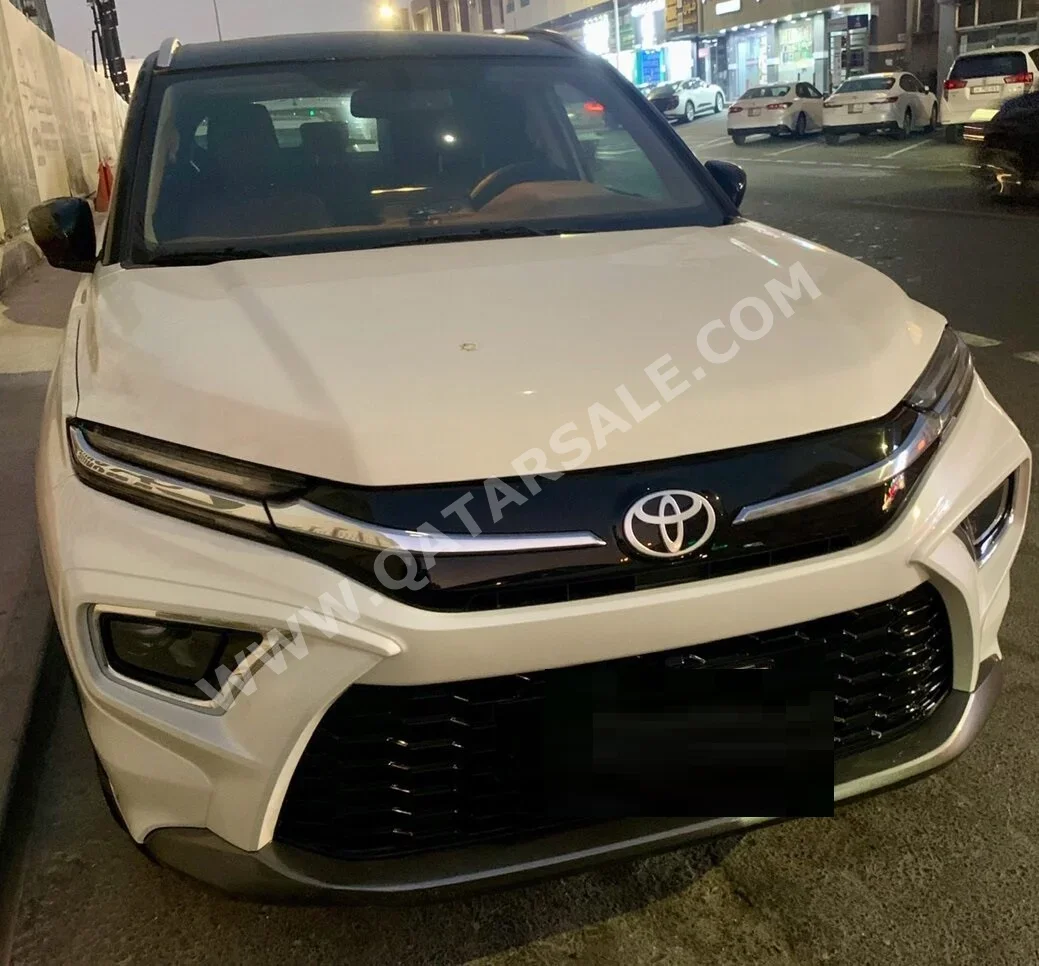 Toyota  Urban Cruiser  2024  Automatic  16,500 Km  4 Cylinder  Front Wheel Drive (FWD)  Hatchback  White  With Warranty