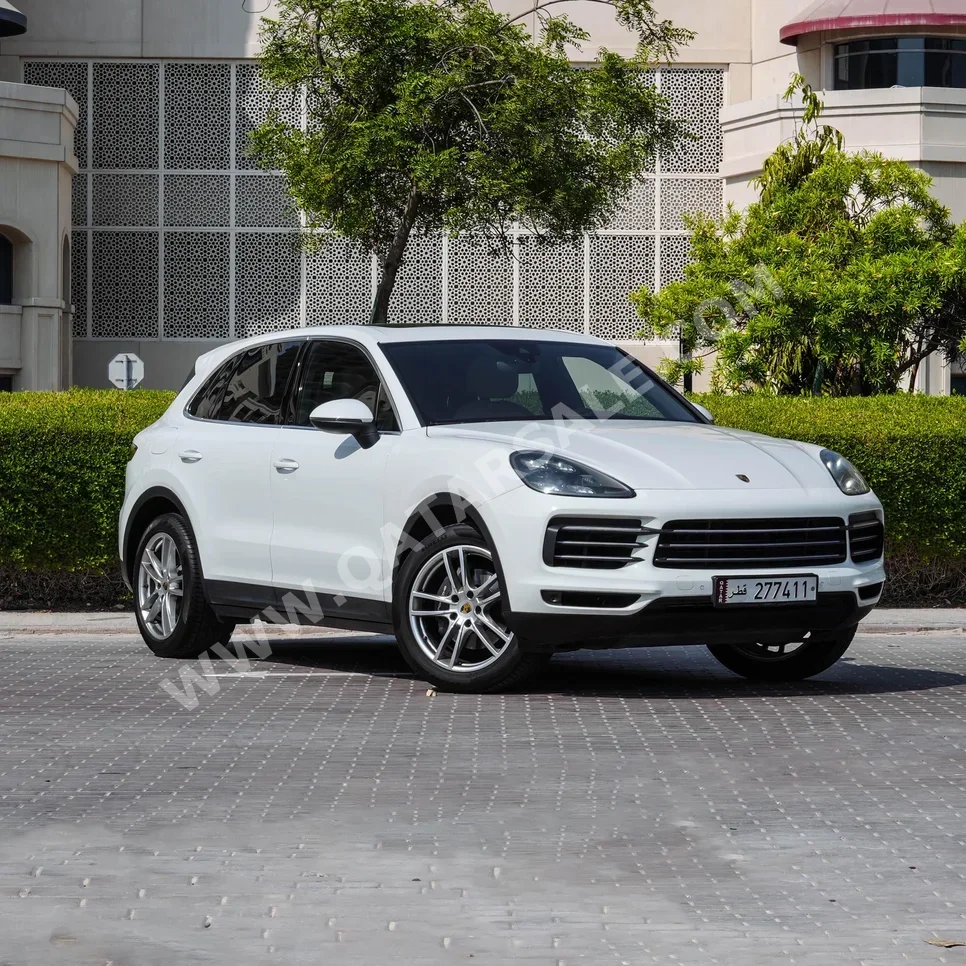 Porsche  Cayenne  2018  Automatic  72,000 Km  6 Cylinder  Four Wheel Drive (4WD)  SUV  White  With Warranty