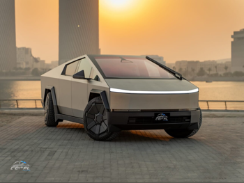 تسلا  سايبر بيست  2025  اوتوماتيك  0 كم  0 سلندر  دفع كلي مستمر  بيكب  فضي