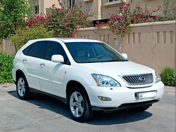 لكزس  ار اكس  350  2007  اوتوماتيك  190,000 كم  6 سلندر  دفع رباعي  اس يو في  أبيض