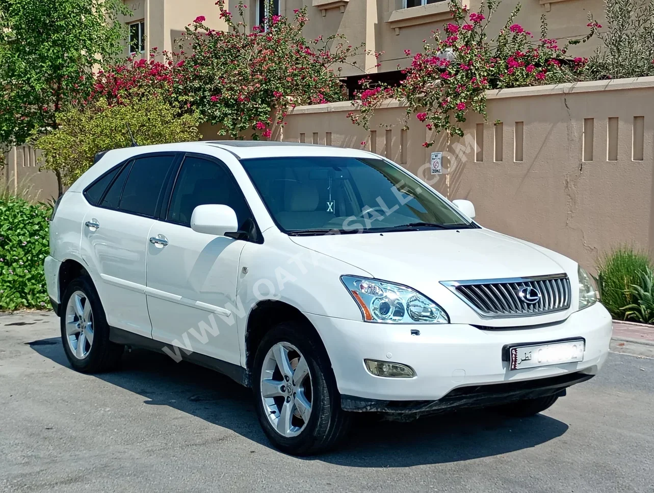 لكزس  ار اكس  350  2007  اوتوماتيك  190,000 كم  6 سلندر  دفع رباعي  اس يو في  أبيض