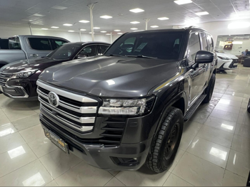 Toyota  Land Cruiser  GXR Twin Turbo  2022  Automatic  131,000 Km  6 Cylinder  Four Wheel Drive (4WD)  SUV  Gray