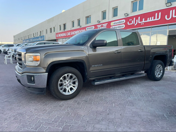 GMC  Sierra  SLE  2014  Automatic  171,000 Km  8 Cylinder  Four Wheel Drive (4WD)  Pick Up  Brown