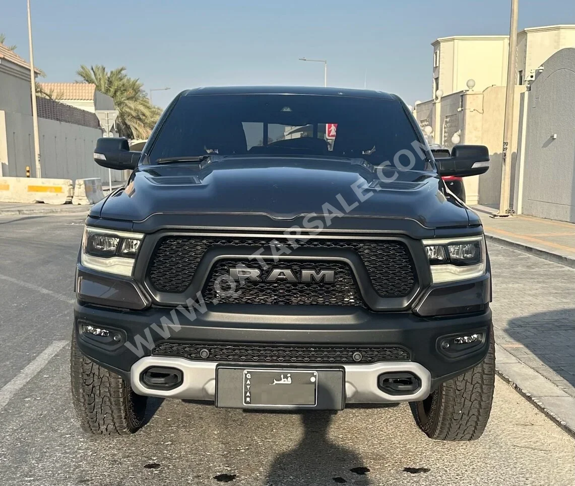 Dodge  Ram  Rebel  2021  Automatic  91,000 Km  8 Cylinder  Four Wheel Drive (4WD)  Pick Up  Gray  With Warranty
