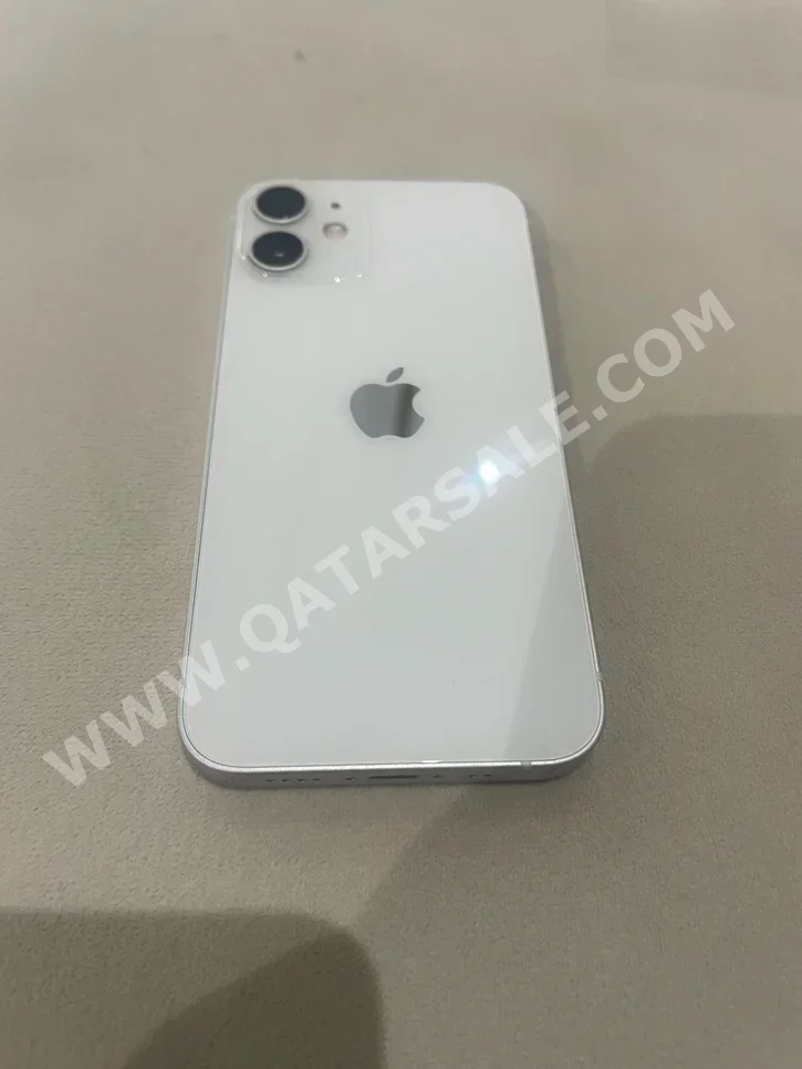 هواتف نقالة ابل  - ايفون 12  - ميني  - أبيض  - 64 جيجابايت