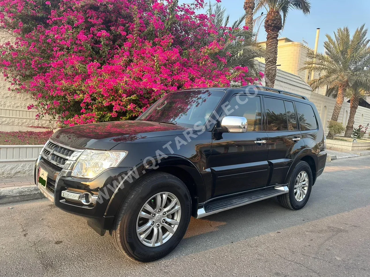 Mitsubishi  Pajero  3.8 Gold Edition  2018  Automatic  72,000 Km  6 Cylinder  Four Wheel Drive (4WD)  SUV  Black