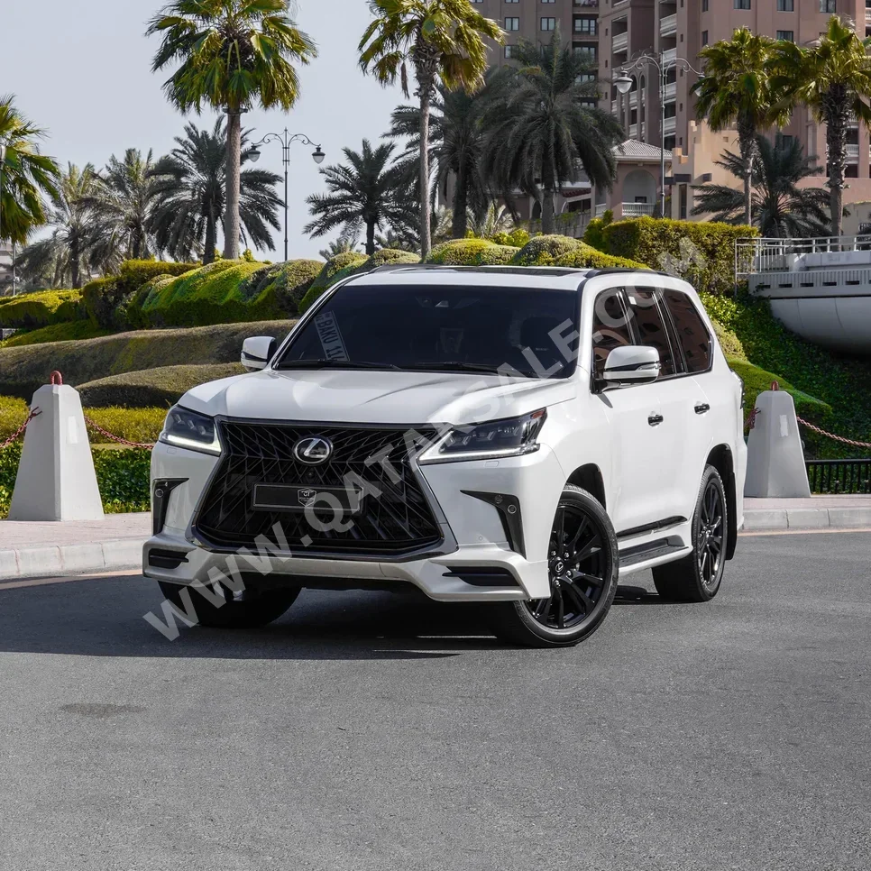 Lexus  LX  570 S Black Edition  2020  Automatic  88,000 Km  8 Cylinder  Four Wheel Drive (4WD)  SUV  White  With Warranty