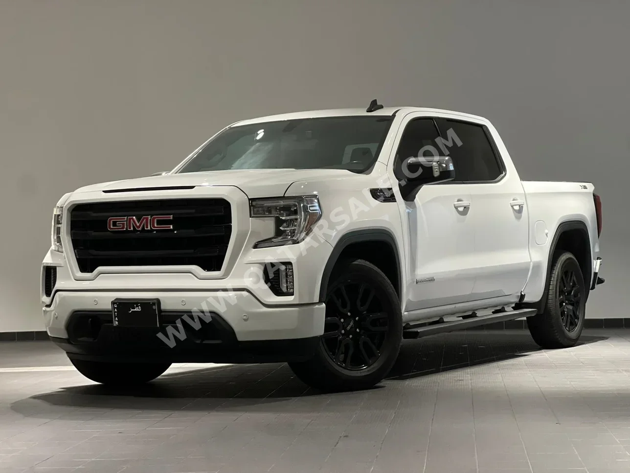 GMC  Sierra  Elevation  2022  Automatic  80,500 Km  8 Cylinder  Four Wheel Drive (4WD)  Pick Up  White  With Warranty