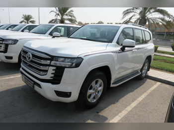 تويوتا  لاند كروزر  جي اكس ار توين توربو  2025  اوتوماتيك  0 كم  6 سلندر  دفع رباعي  اس يو في  أبيض  تحت الضمان