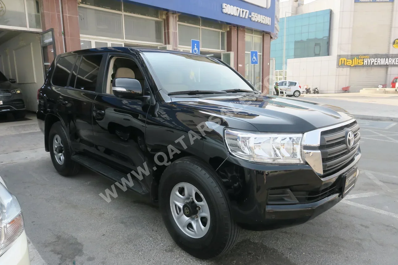 Toyota  Land Cruiser  GX  2019  Automatic  137,000 Km  6 Cylinder  Four Wheel Drive (4WD)  SUV  Black
