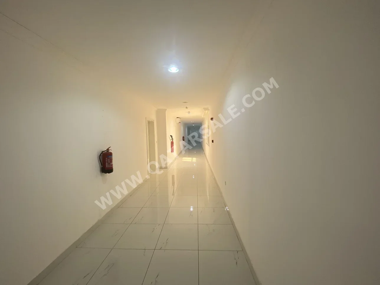 2 Bedrooms  Apartment  For Rent  in Al Daayen -  Umm Qarn  Not Furnished