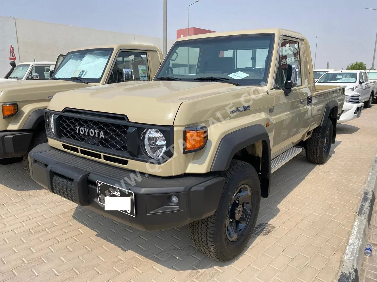Toyota  Land Cruiser  LX  2025  Manual  0 Km  6 Cylinder  Four Wheel Drive (4WD)  Pick Up  Beige  With Warranty