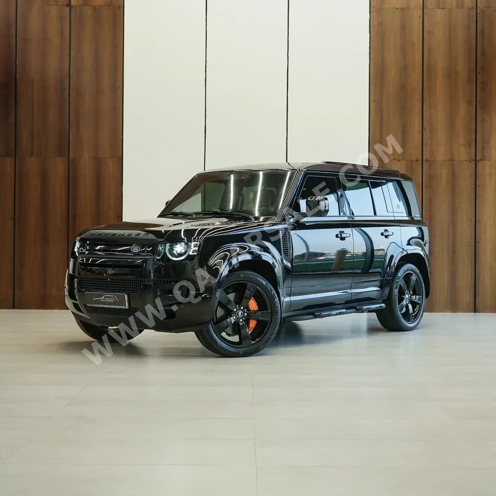 Land Rover  Defender  110 HSE  2024  Automatic  66,000 Km  6 Cylinder  Four Wheel Drive (4WD)  SUV  Black  With Warranty