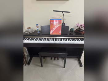 Piano Yamaha  Digital  Upright piano