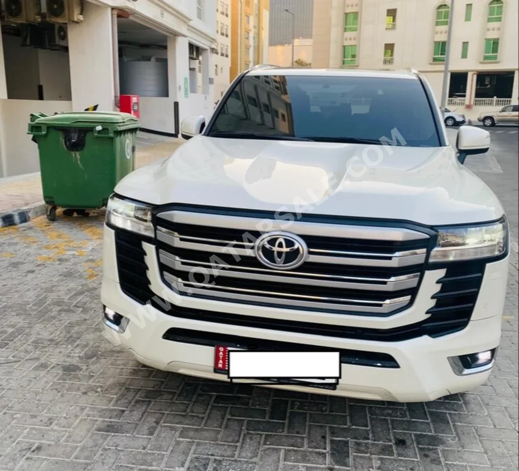 Toyota Land Cruiser GXR Twin Turbo 2022 Automatic 103,000 Km 6 Cylinder Four Wheel Drive (4WD) SUV Pearl With Warranty