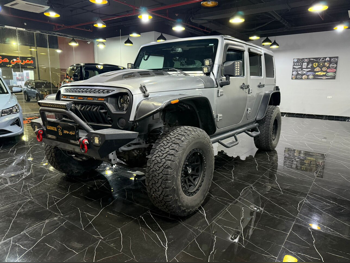Jeep  Wrangler  Sahara  2013  Automatic  212,000 Km  6 Cylinder  Four Wheel Drive (4WD)  SUV  Silver