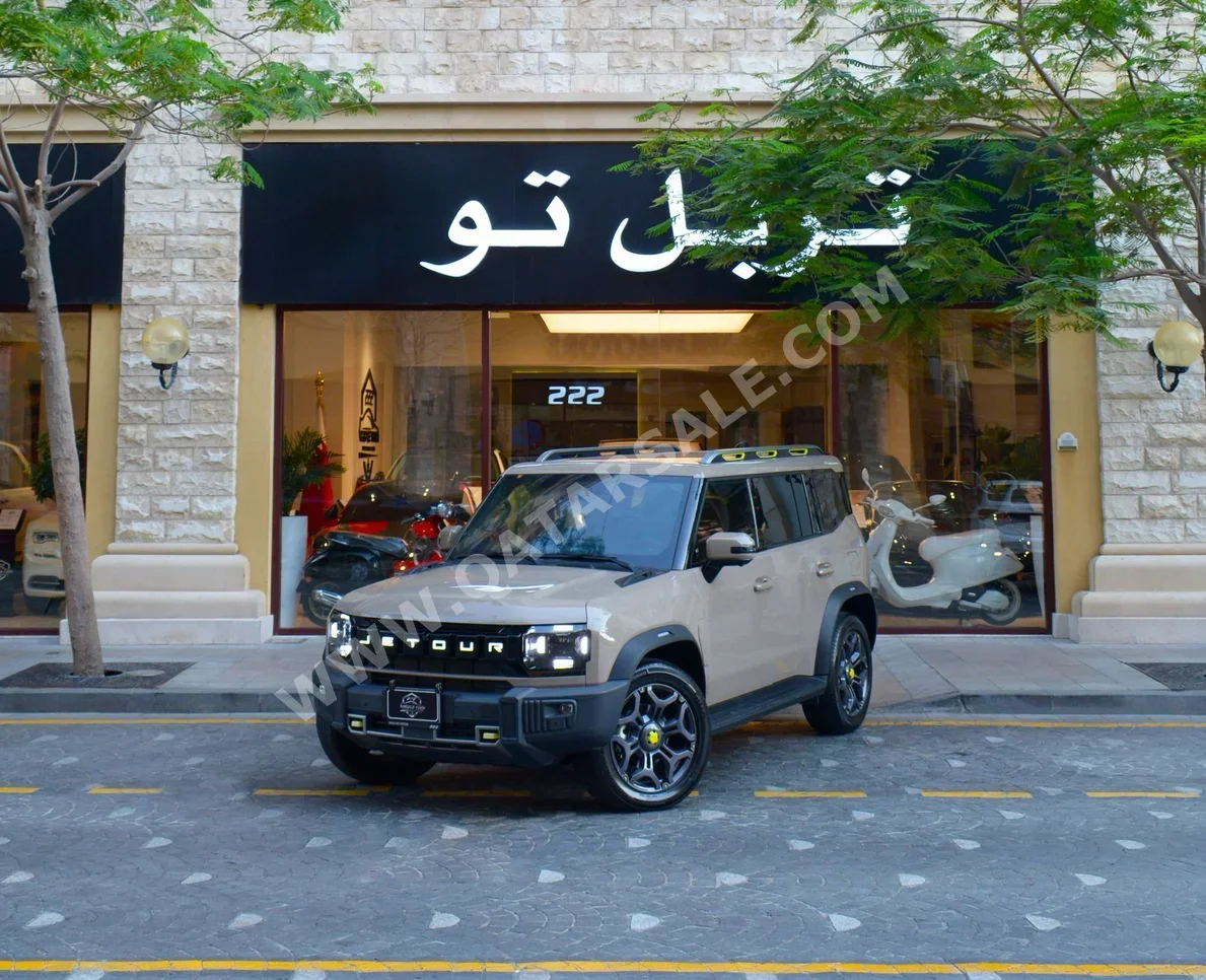 Jetour  T2  Luxury  2024  Automatic  30,100 Km  4 Cylinder  Four Wheel Drive (4WD)  SUV  Beige