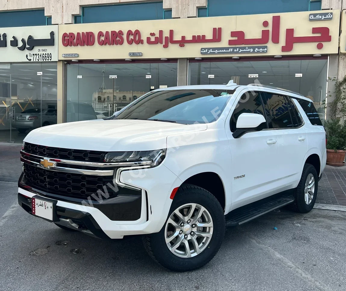 شفروليه  تاهو  2022  اوتوماتيك  110,000 كم  8 سلندر  دفع رباعي  اس يو في  أبيض
