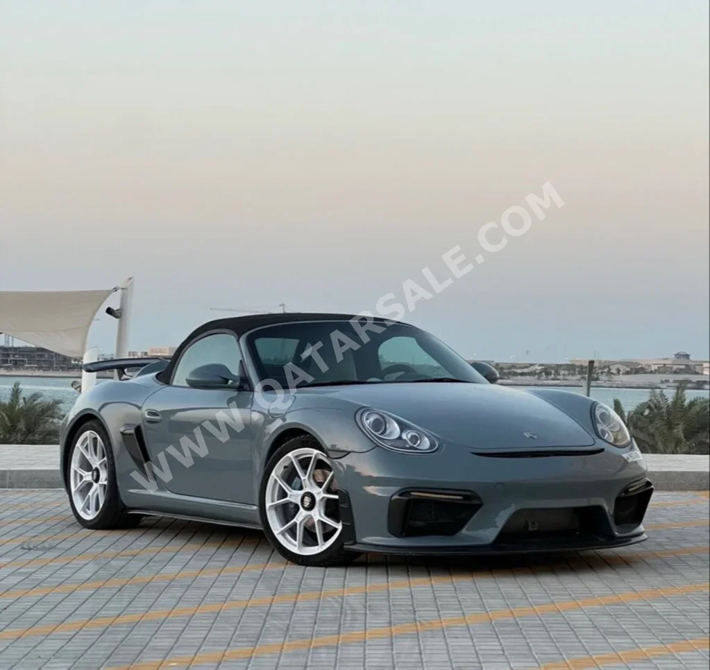 Porsche  Boxster  2009  Manual  129,000 Km  6 Cylinder  Rear Wheel Drive (RWD)  Coupe / Sport  Gray