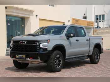 شفروليه سلفرادو زد ار 2 2025 اوتوماتيك 2,750 كم 8 سلندر دفع رباعي بيكب رمادي ناردو تحت الضمان