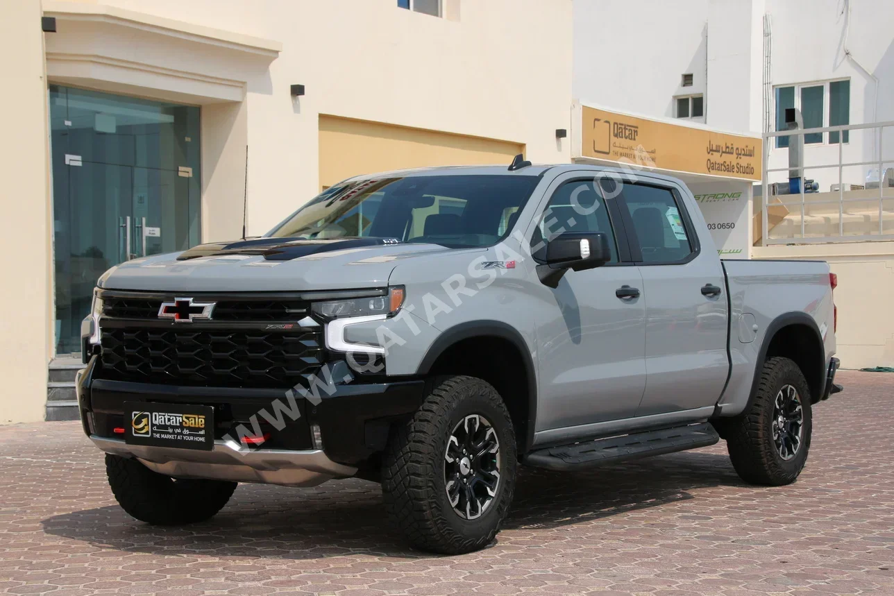 Chevrolet  Silverado  ZR 2  2025  Automatic  1,800 Km  8 Cylinder  Four Wheel Drive (4WD)  Pick Up  Gray Nardo  With Warranty